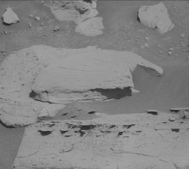 Sol 3941: Mast Camera (Mastcam)
