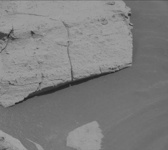 Sol 3941: Mast Camera (Mastcam)