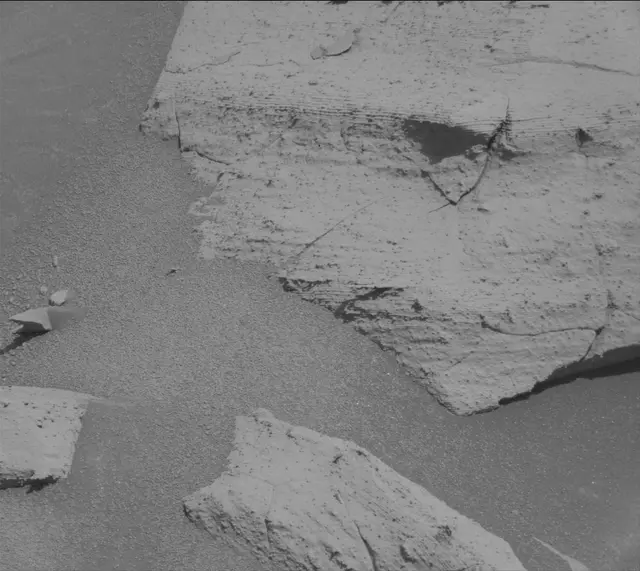 Sol 3941: Mast Camera (Mastcam)