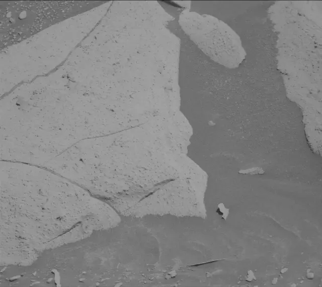 Sol 3941: Mast Camera (Mastcam)