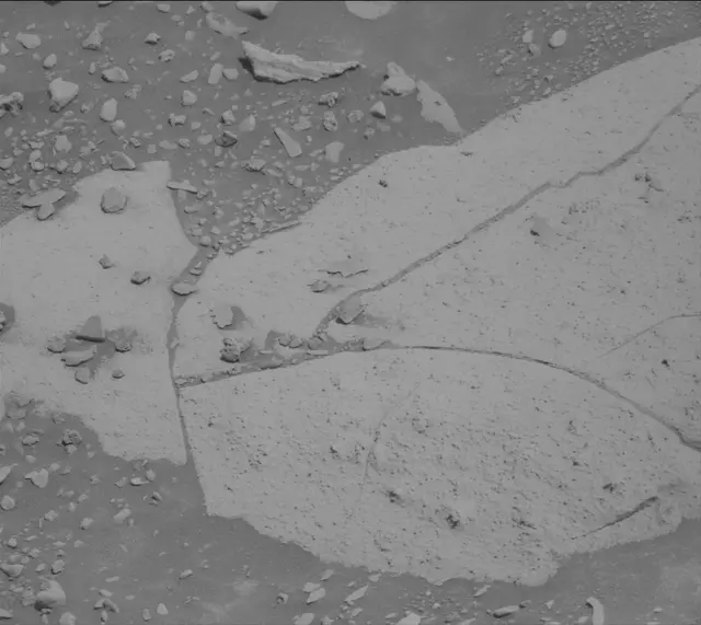 Sol 3941: Mast Camera (Mastcam)