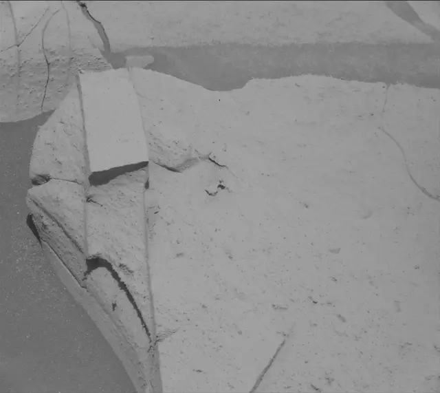 Sol 3941: Mast Camera (Mastcam)