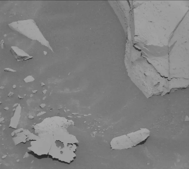 Sol 3941: Mast Camera (Mastcam)