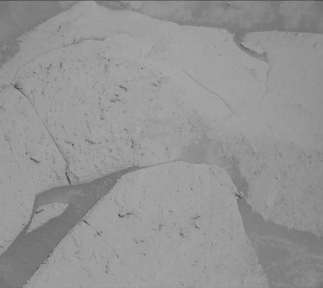 Sol 3941: Mast Camera (Mastcam)