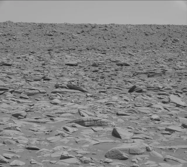 Sol 3943: Mast Camera (Mastcam)