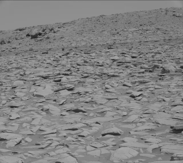 Sol 3943: Mast Camera (Mastcam)