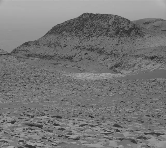 Sol 3943: Mast Camera (Mastcam)