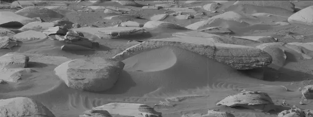 Sol 3943: Mast Camera (Mastcam)