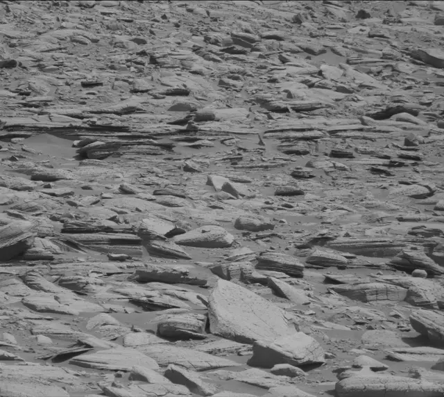 Sol 3943: Mast Camera (Mastcam)
