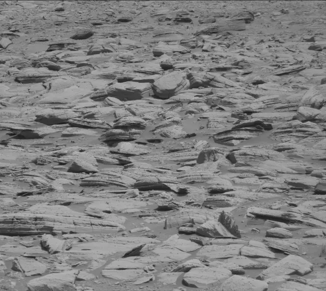 Sol 3943: Mast Camera (Mastcam)