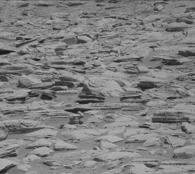 Sol 3943: Mast Camera (Mastcam)