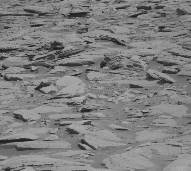 Sol 3943: Mast Camera (Mastcam)