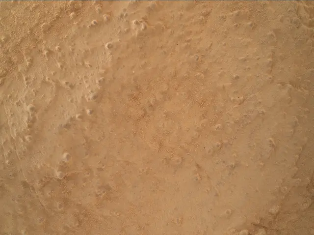 Sol 3943: Mars Hand Lens Imager (MAHLI)