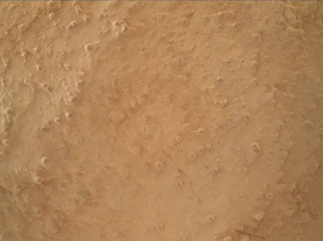 Sol 3943: Mars Hand Lens Imager (MAHLI)