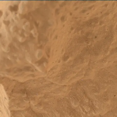 Sol 3943: Mars Hand Lens Imager (MAHLI)