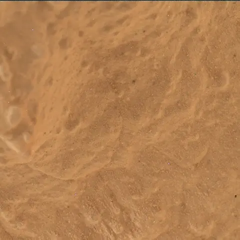 Sol 3943: Mars Hand Lens Imager (MAHLI)