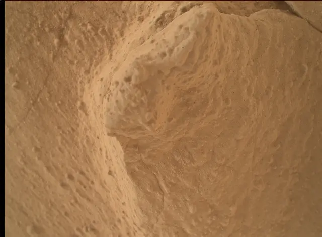 Sol 3943: Mars Hand Lens Imager (MAHLI)