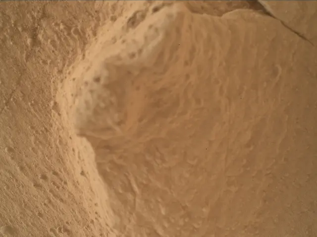 Sol 3943: Mars Hand Lens Imager (MAHLI)