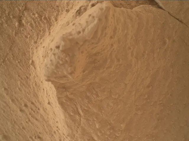 Sol 3943: Mars Hand Lens Imager (MAHLI)