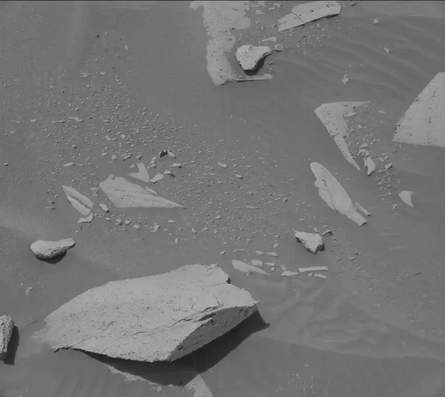 Sol 3944: Mast Camera (Mastcam)