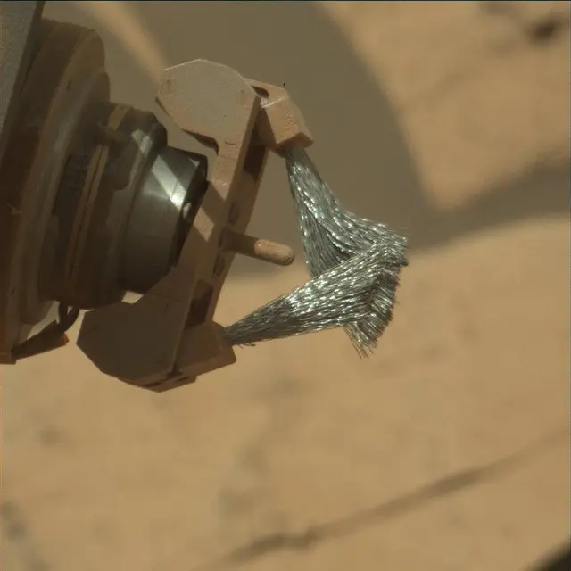 Sol 3946: Mast Camera (Mastcam)