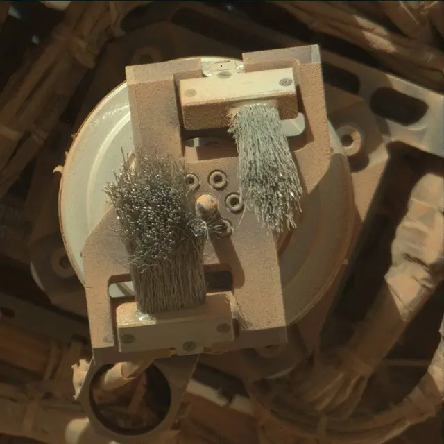 Sol 3946: Mast Camera (Mastcam)