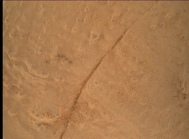 Sol 3946: Mars Hand Lens Imager (MAHLI)