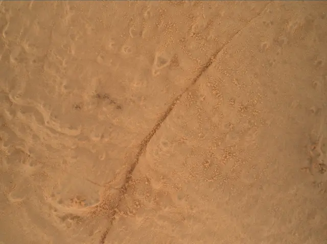 Sol 3946: Mars Hand Lens Imager (MAHLI)