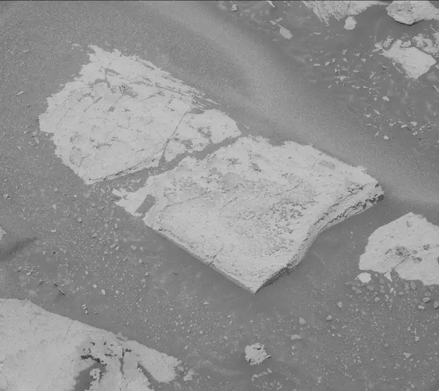 Sol 3948: Mast Camera (Mastcam)