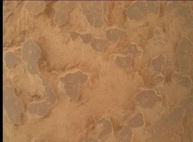 Sol 3948: Mars Hand Lens Imager (MAHLI)