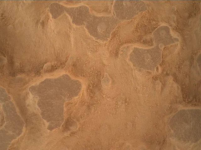 Sol 3948: Mars Hand Lens Imager (MAHLI)