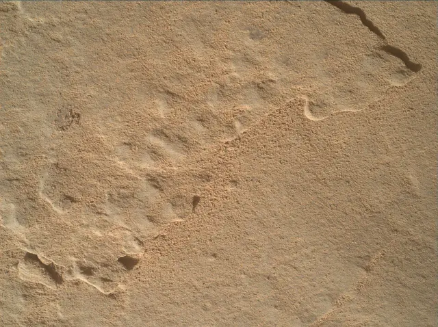 Sol 3962: Mars Hand Lens Imager (MAHLI)