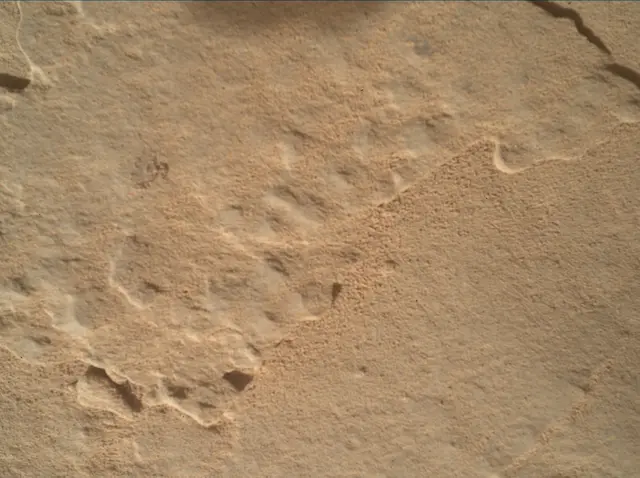 Sol 3962: Mars Hand Lens Imager (MAHLI)