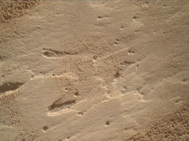 Sol 3964: Mars Hand Lens Imager (MAHLI)