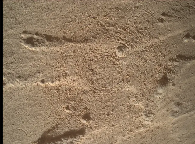 Sol 3964: Mars Hand Lens Imager (MAHLI)