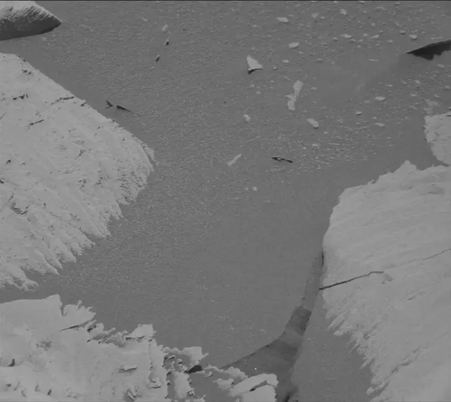 Sol 3966: Mast Camera (Mastcam)