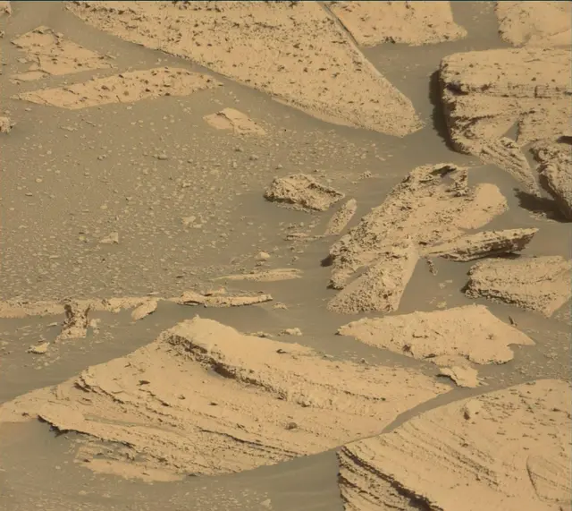 Sol 3967: Mast Camera (Mastcam)