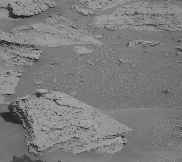 Sol 3967: Mast Camera (Mastcam)