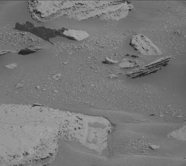 Sol 3967: Mast Camera (Mastcam)
