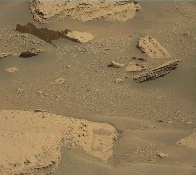 Sol 3967: Mast Camera (Mastcam)