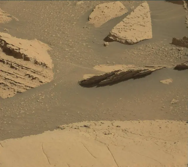 Sol 3967: Mast Camera (Mastcam)