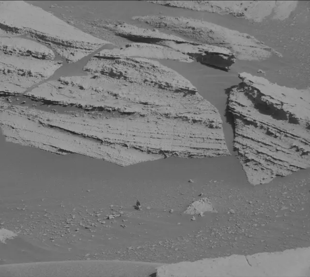 Sol 3967: Mast Camera (Mastcam)