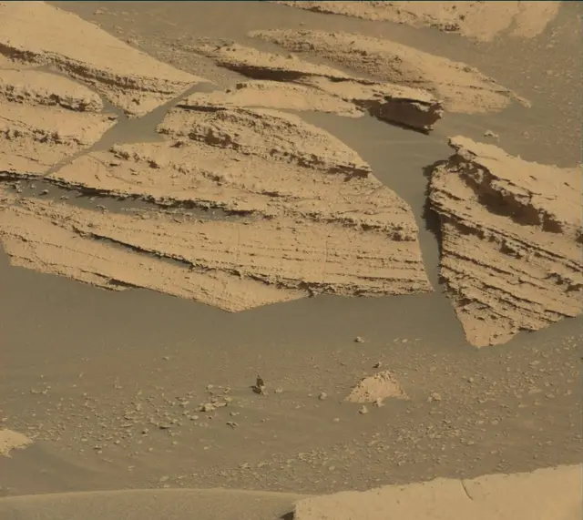 Sol 3967: Mast Camera (Mastcam)