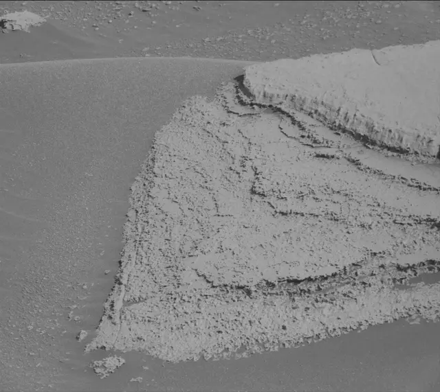 Sol 3967: Mast Camera (Mastcam)