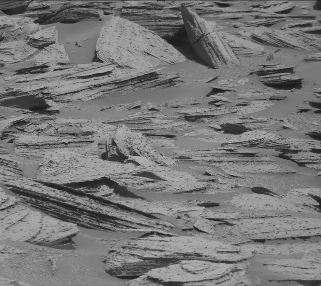 Sol 3968: Mast Camera (Mastcam)