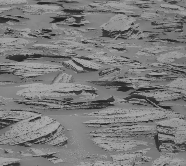 Sol 3968: Mast Camera (Mastcam)