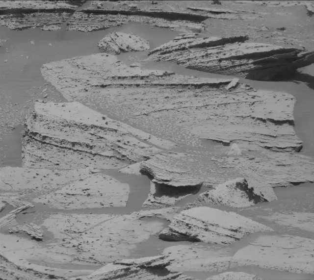Sol 3968: Mast Camera (Mastcam)