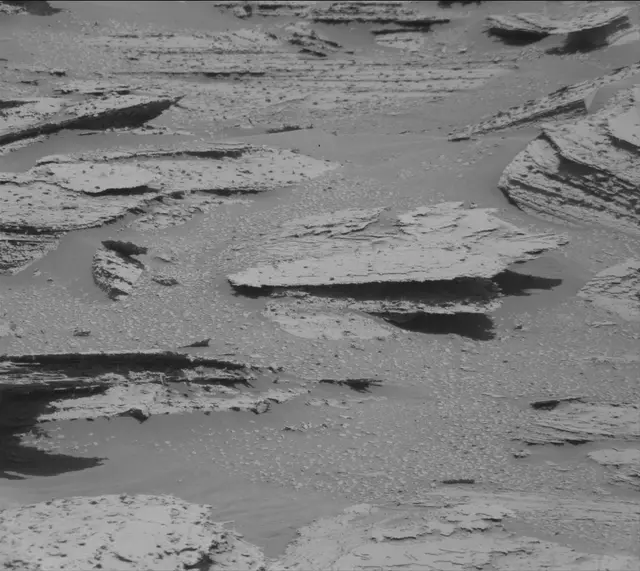 Sol 3968: Mast Camera (Mastcam)