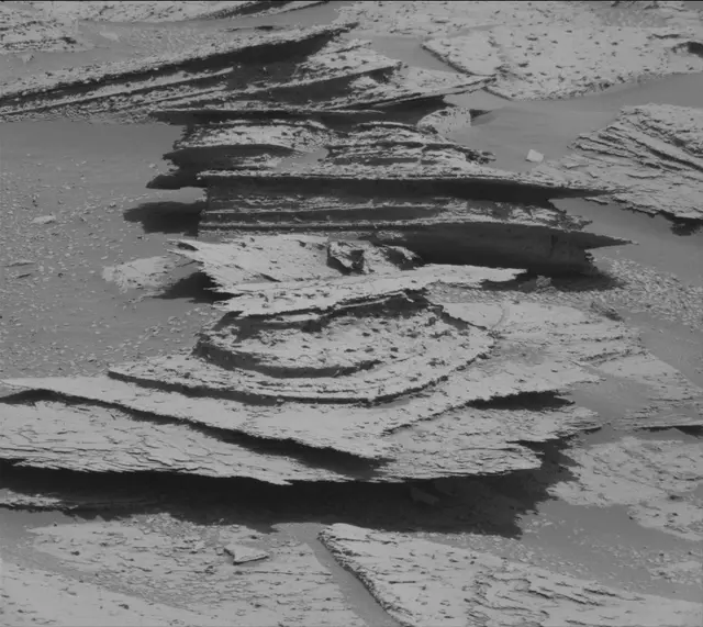 Sol 3968: Mast Camera (Mastcam)