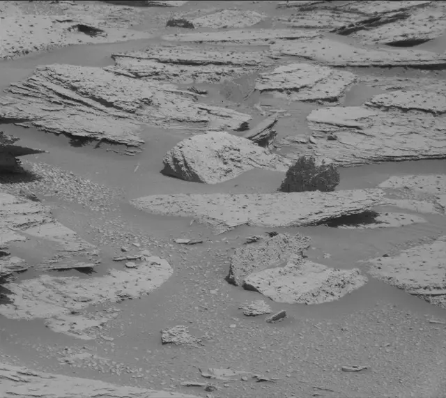 Sol 3968: Mast Camera (Mastcam)
